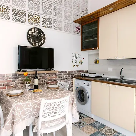 Flower'S House 22 - Triple Apartment - Molfetta Extérieur photo